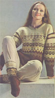 Вязанный комплект из пуловера, жакета и носков